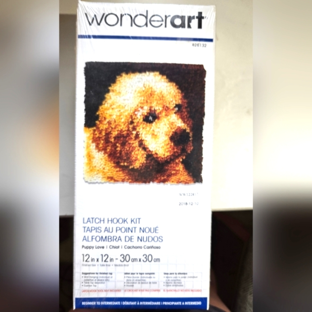 WonderArt Latch Hook Kit  Puppy Love - Design No. 426132
